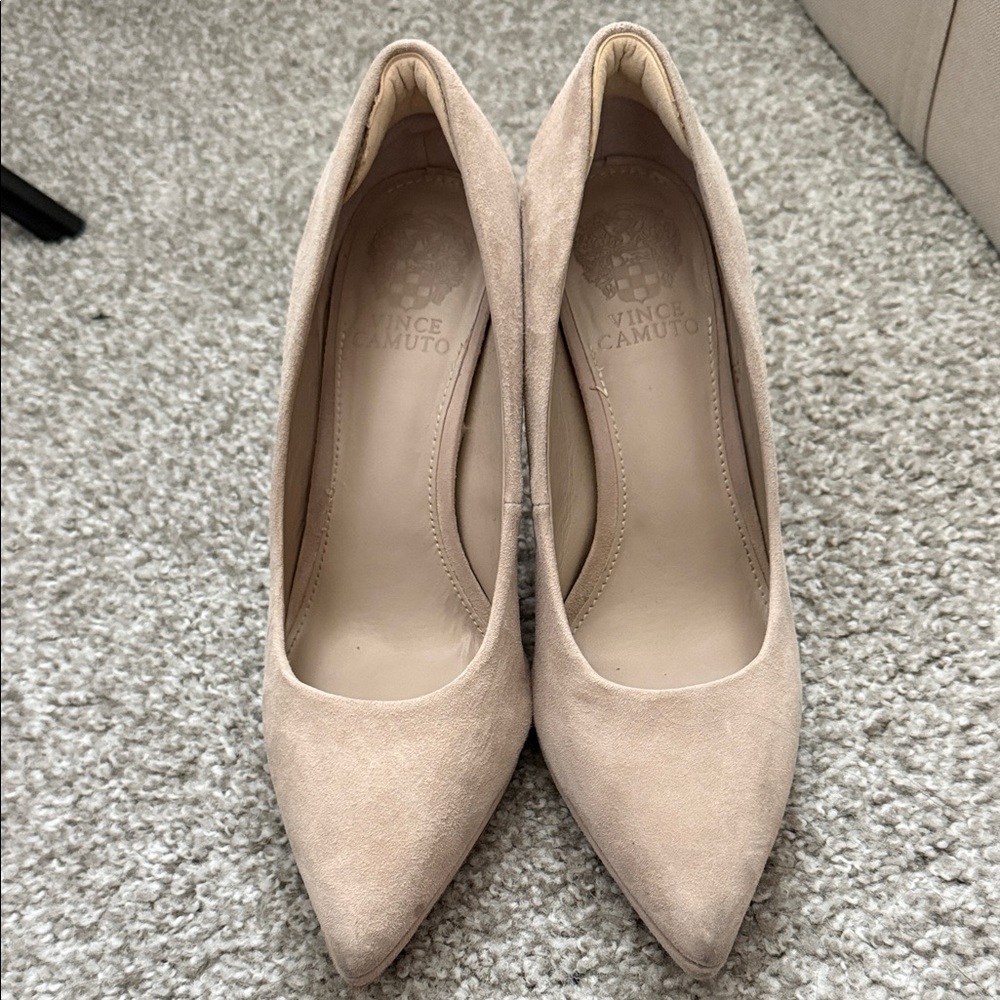 Vince Camuto Women's Tan Heels